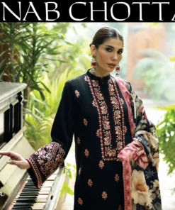 Zainab Chottani Alayna