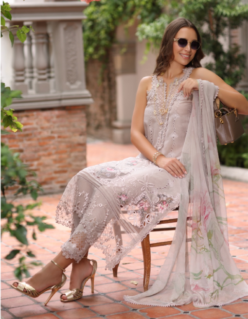 Noor Eid Schiffli D11
